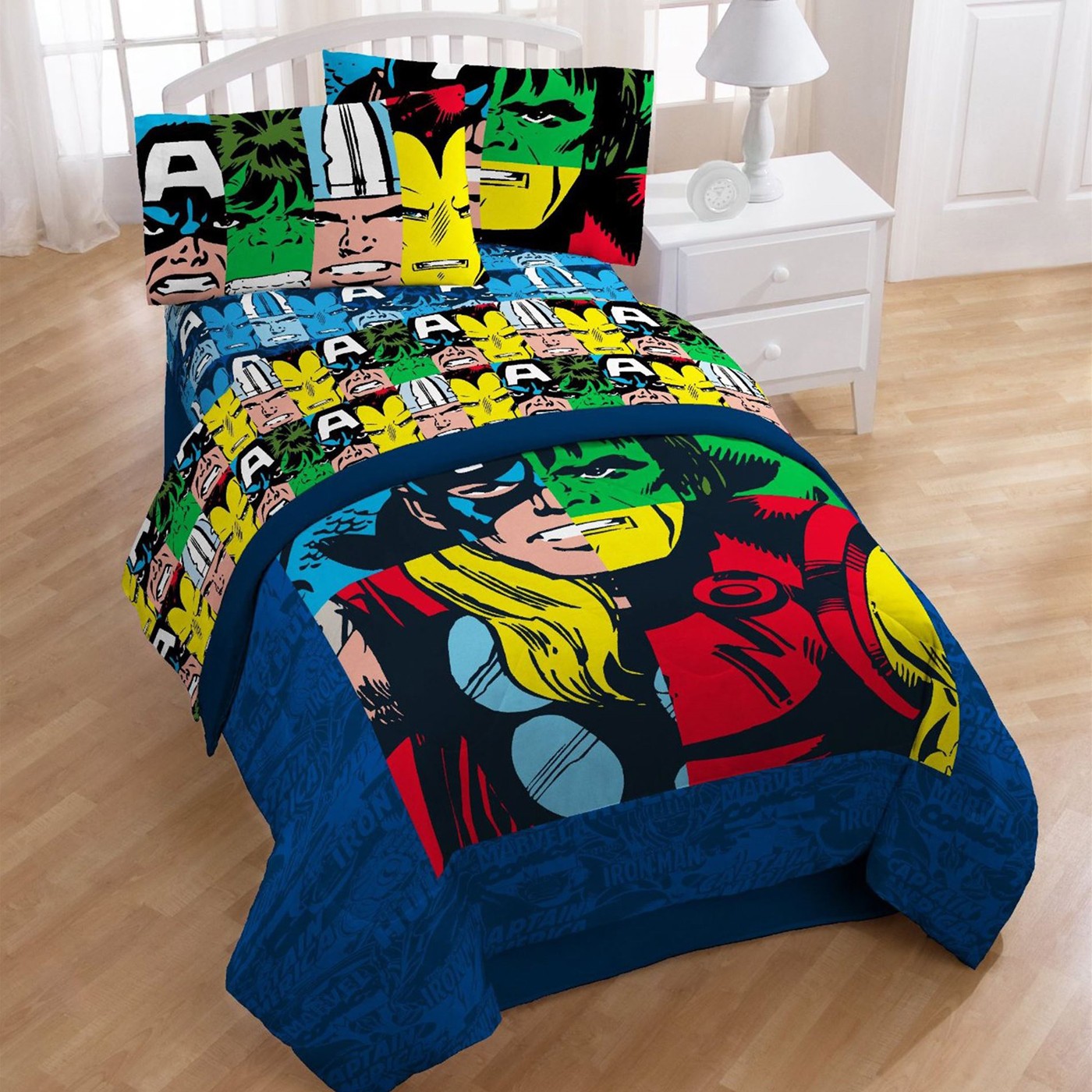 Marvel Heroes Cut Up Twin Comforter, Blue